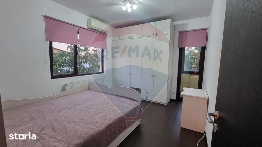 Apartament cu 3 camere în Dămăroaia