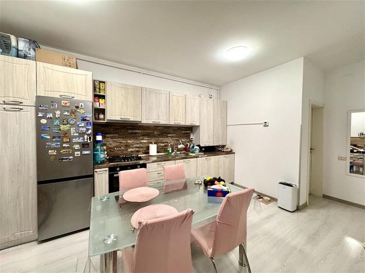 Apartament cu 2 camere decomandat, mobilat în Bartolomeu