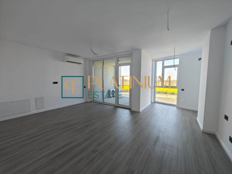 Apartament cu 3 camere decomandat în Torontalului