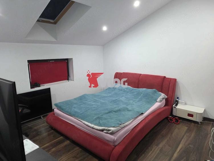 Casă cu 5 camere cu Teren 1171 Mp în Vest