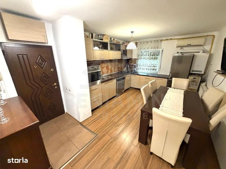 Apartament cu 4 camere decomandat în 1 Mai