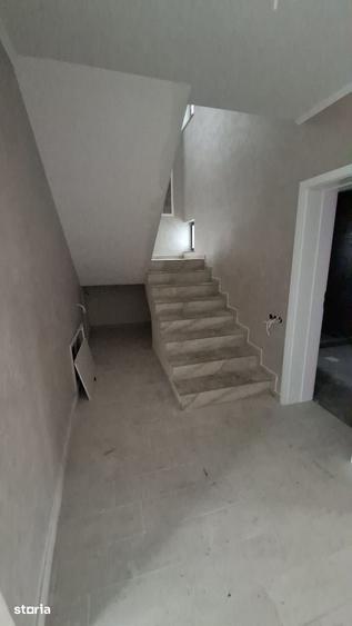 Casă cu 3 camere cu Teren 500 Mp în Păcurari