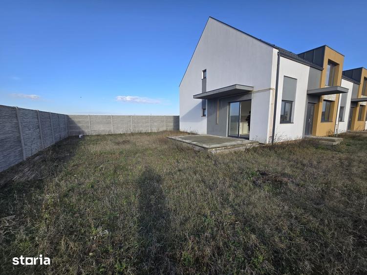 Casă cu 3 camere cu Teren 200 Mp în Sânandrei