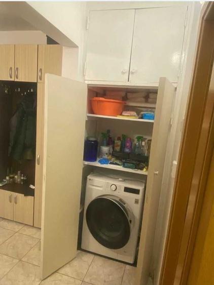 Apartament cu 2 camere decomandat în Rovine