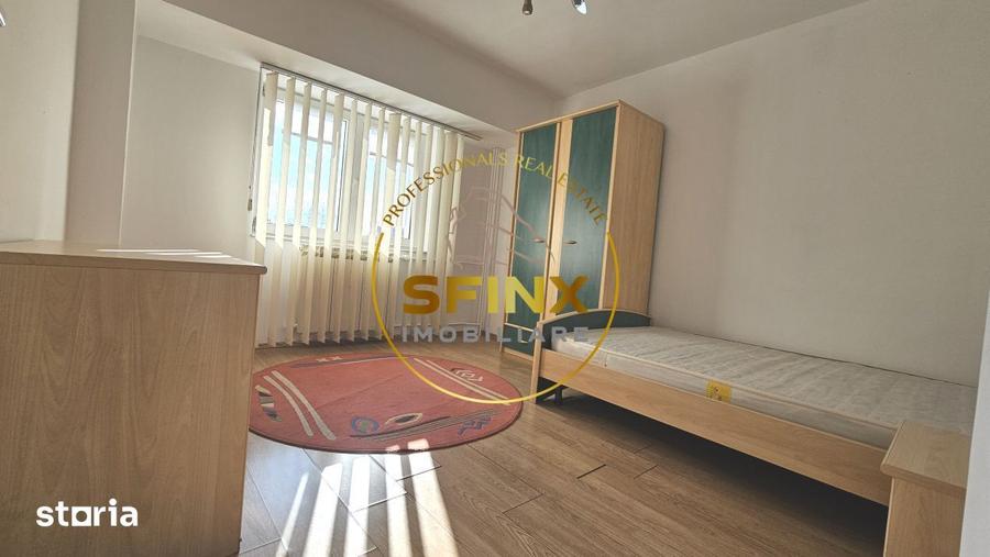Apartament cu 3 camere decomandat, mobilat în Centrul Civic