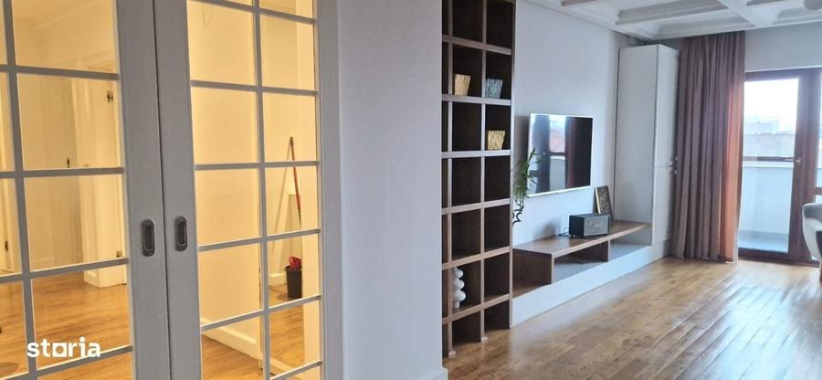 Apartament cu 3 camere în Ultracentral