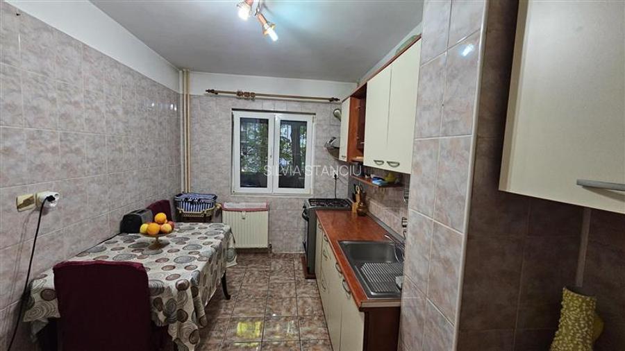 Berceni-Aparatorii Patriei,apartament 4 camere,loc parcare,COMISION 0%