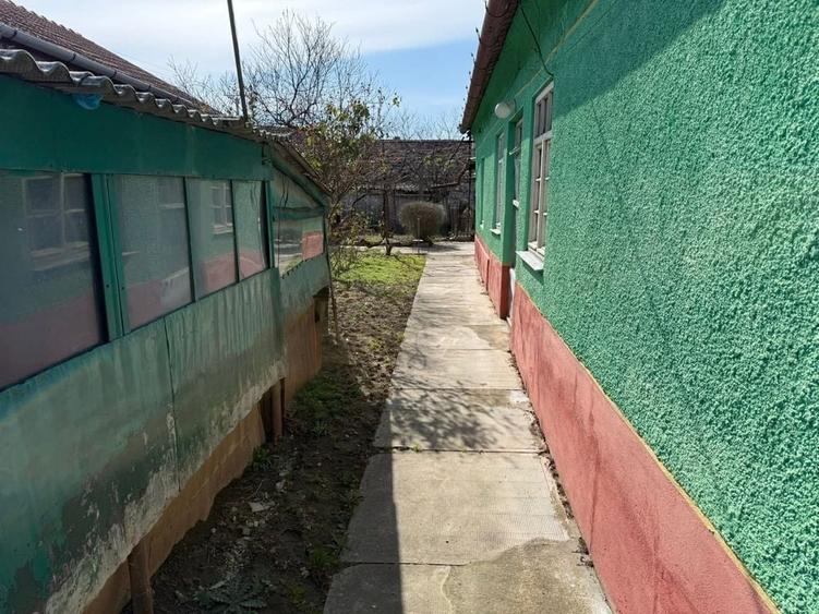 Casă cu 4 camere în Central