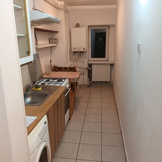 Garsonieră decomandată în Nicolina — fotografia 1