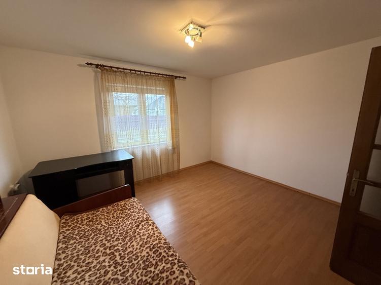 Casă cu 3 camere cu Teren 454 Mp în Moara