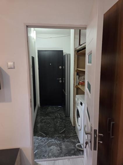 Garsonieră semidecomandată în Central