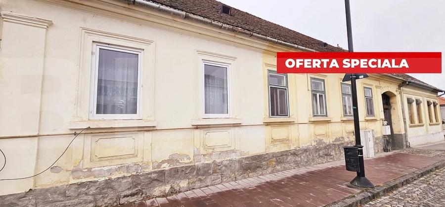 Casă cu Teren 720 Mp în Central