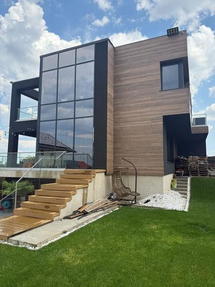 Casă cu 4 camere în Geamăna