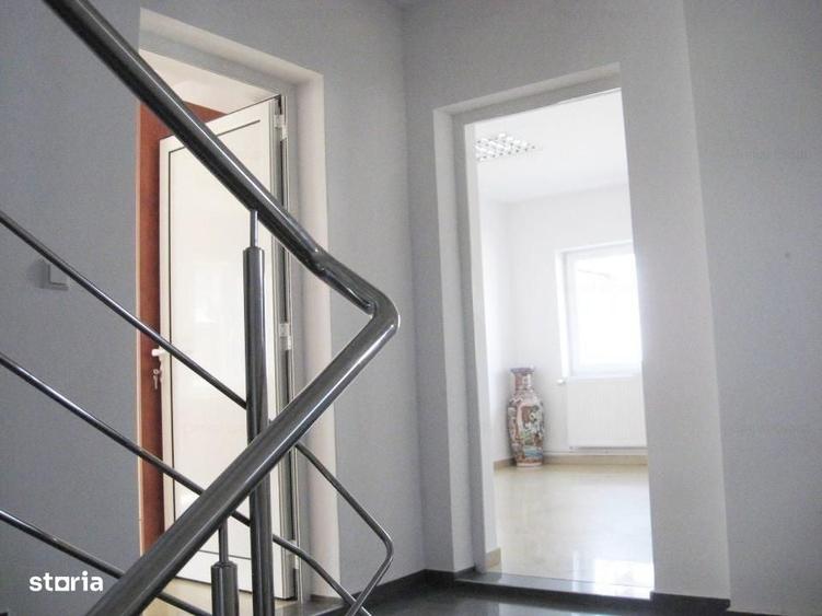 Casă cu 4 camere în Gheorghe Doja