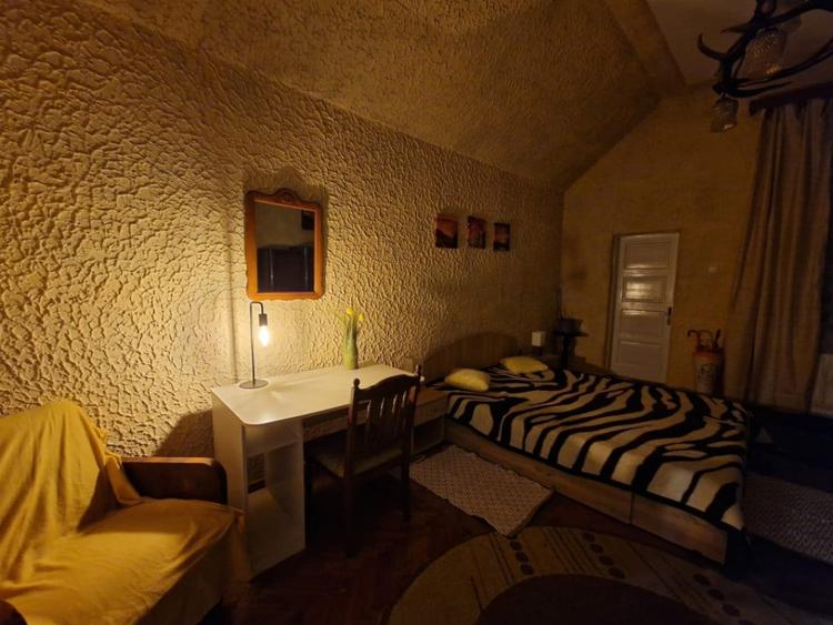 Apartament cu 2 camere semidecomandat în Ultracentral