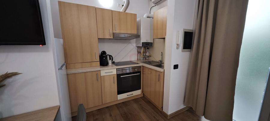 Garsonieră decomandată, mobilată în Complex Studențesc