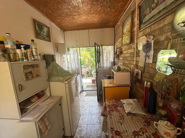 Casă cu 2 camere cu Teren 536 Mp în Central