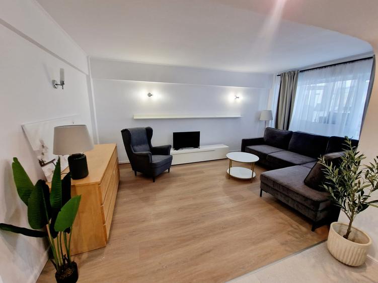 Apartament cu 2 camere decomandat, mobilat în Foișorul de Foc