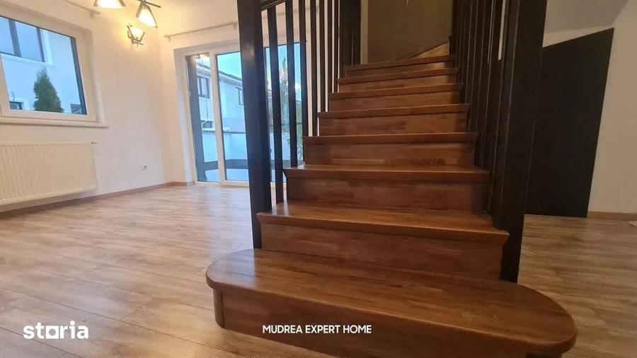 Casă cu 4 camere cu Teren 250 Mp în Central