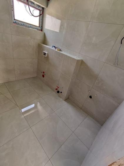 Casă individuală cu 3 camere cu Canalizare în Exterior Sud