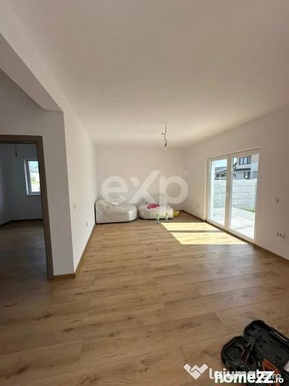 Casă cu 4 camere cu Teren 336 Mp în Clinceni