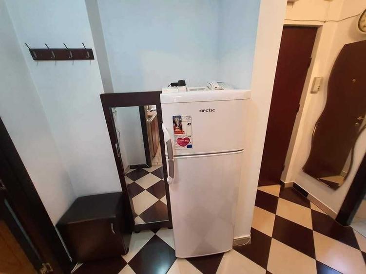 Apartament cu 2 camere decomandat în Lujerului
