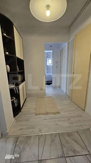 Apartament cu 2 camere decomandat în Piața Centrală