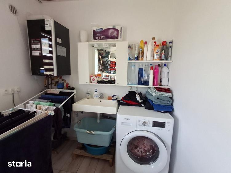 Casă cu 5 camere cu Teren 660 Mp în Bucium