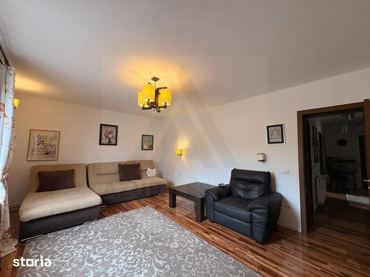 Casă cu 5 camere cu Teren 250 Mp în Lazaret