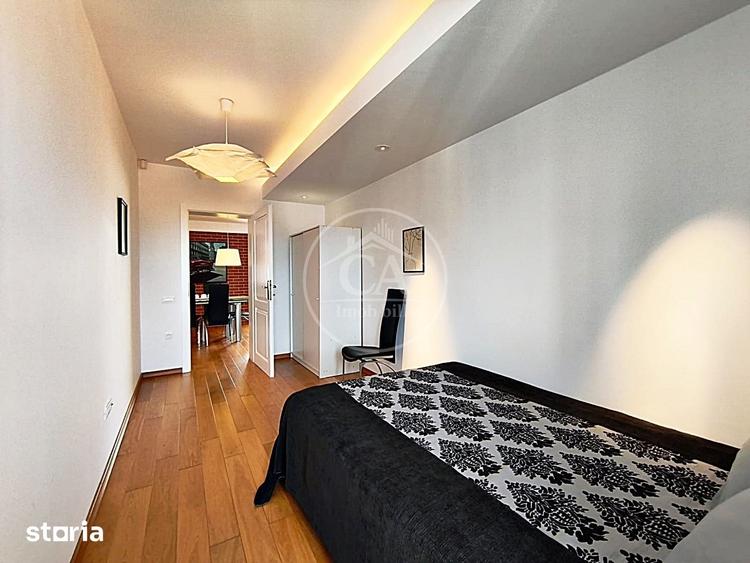Apartament cu 4 camere decomandat în Central