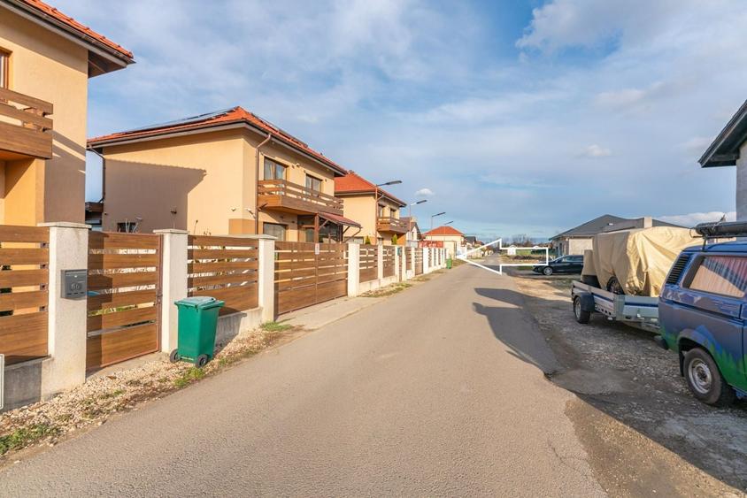 Teren Construcții intravilan de 533 mp, în Bartolomeu