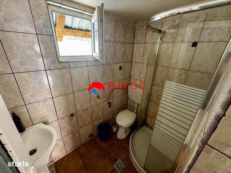 Casă cu 4 camere în Ghioșești