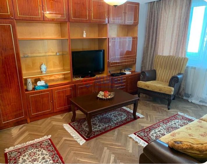 Apartament cu 3 camere decomandat în Tomis Nord