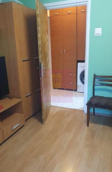 Apartament cu 3 camere decomandat în Morarilor