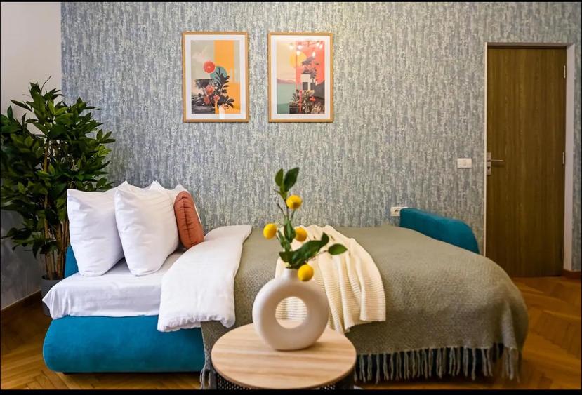 Apartament cu 2 camere semidecomandat în P-ța Romană