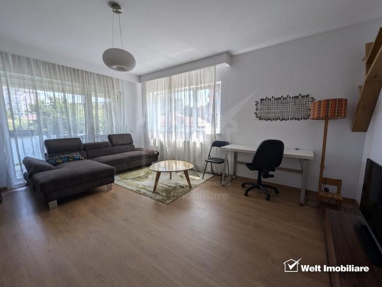Apartament cu 3 camere semidecomandat, mobilat în Zorilor
