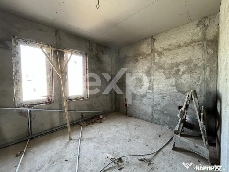 Casă cu 3 camere cu Teren 275 Mp în Crevedia