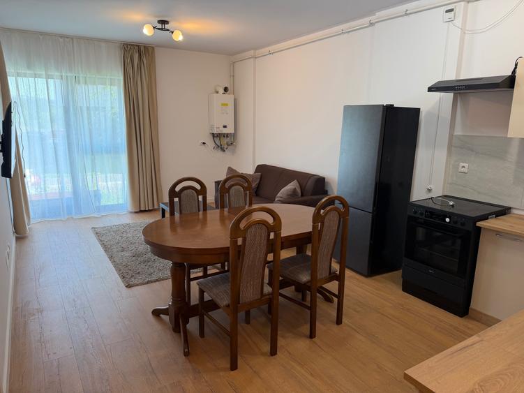 Apartament cu 2 camere decomandat în Florești