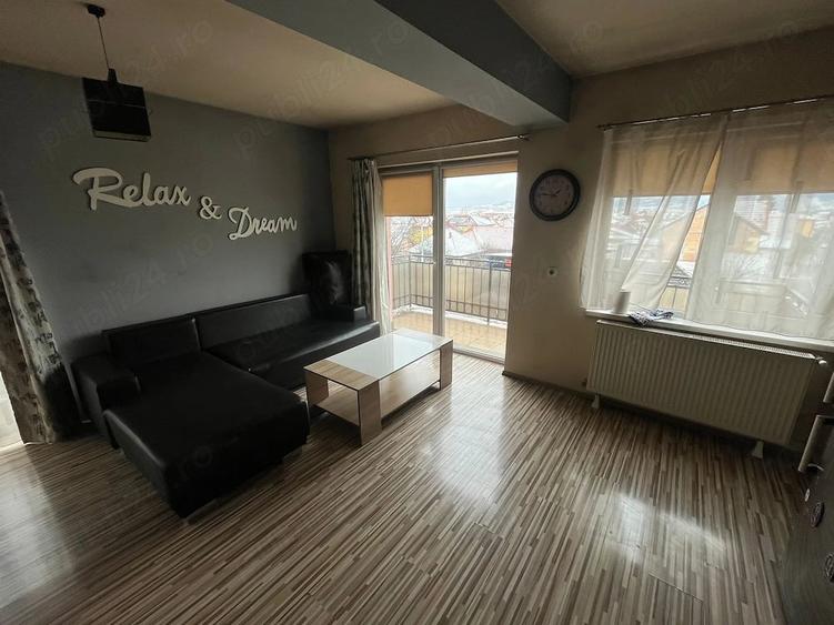 Apartament cu 3 camere semidecomandat în Hipodrom 1