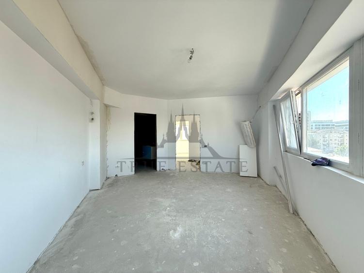 Penthouse cu 5 camere decomandat, mobilat în Timpuri Noi
