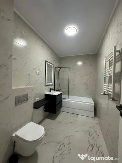 Apartament cu 3 camere semidecomandat în Copou