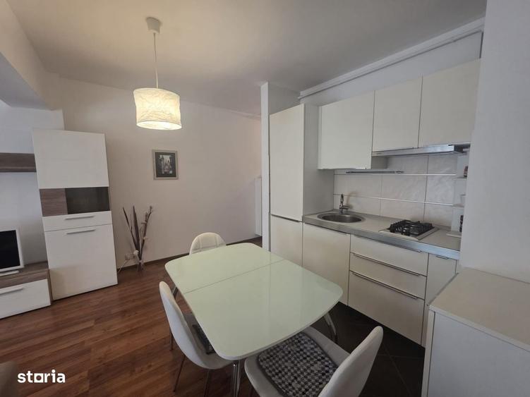 Apartament cu 2 camere decomandat în Cișmigiu