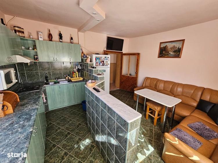 Casă cu 3 camere în Lunca