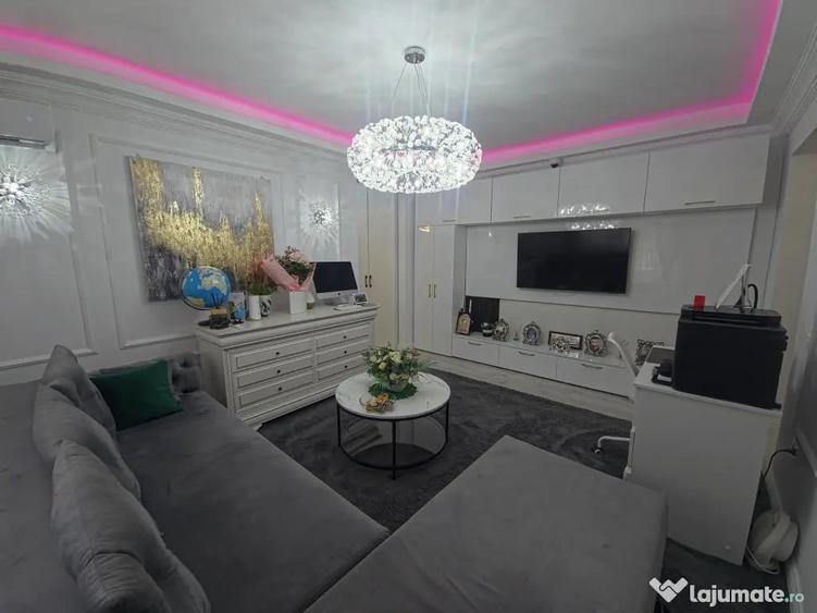 Apartament cu 4 camere semidecomandat în Tăbăcărie