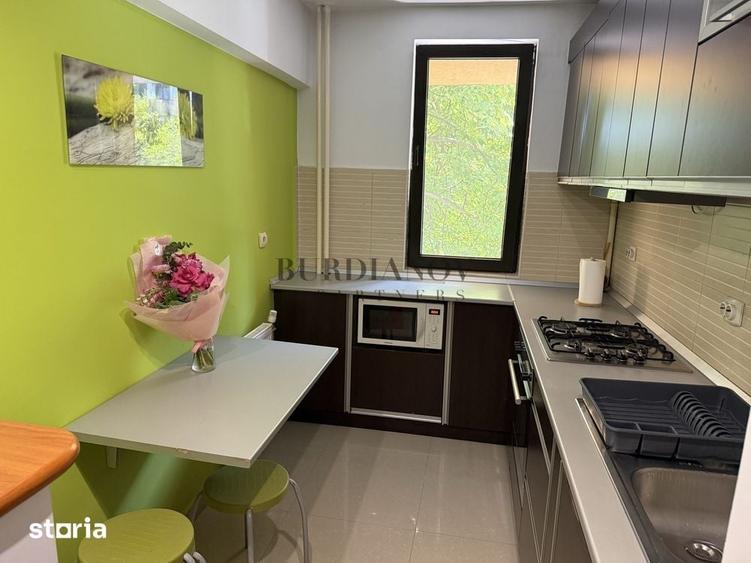 Apartament cu 2 camere de inchiriat - Metrou Favorit - 1
