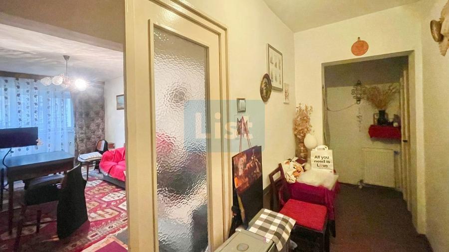 Apartament cu 3 camere decomandat în Centrul Civic