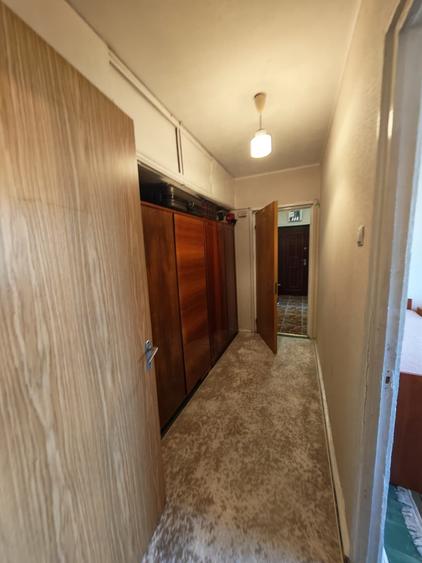 Apartament cu 3 camere decomandat în Brâncoveanu