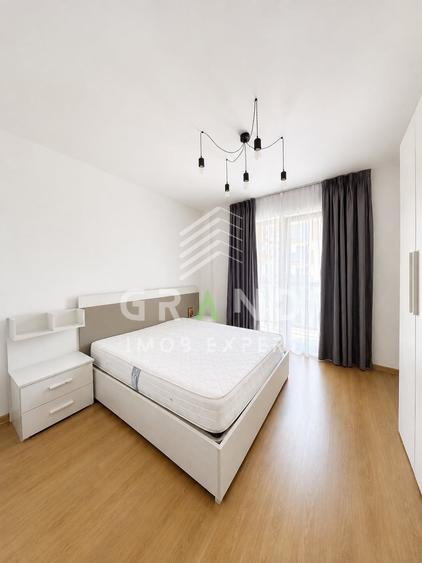 Apartament cu 2 camere semidecomandat, mobilat în Florești
