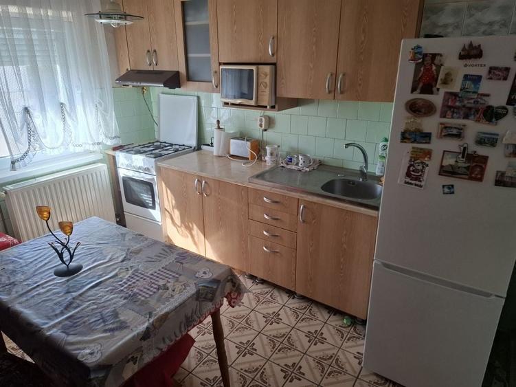 Apartament cu 2 camere semidecomandat în Micro 16