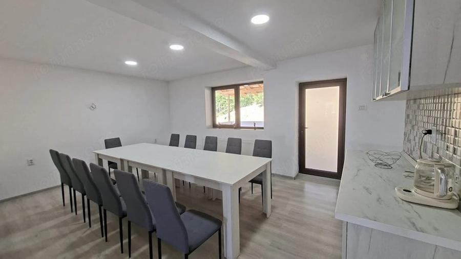 Casă cu Teren 1200 Mp în Budeasa